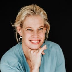 Portret Anne Hezemans